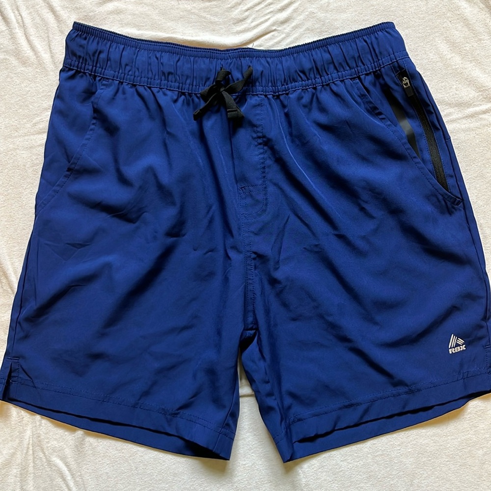Nearly new athletic shorts Medium w/ zipper pocket, drawstring & elastic waist
